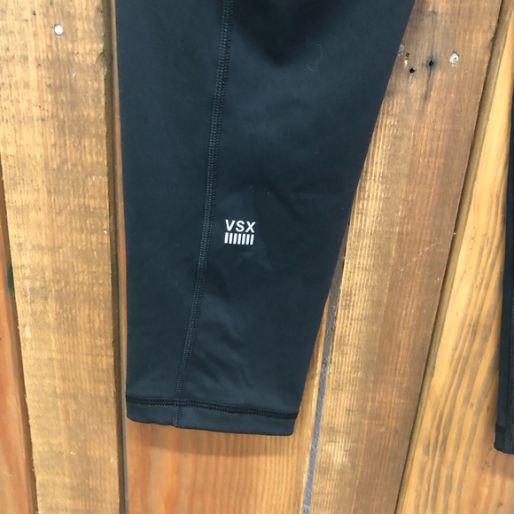 Victoria’s Secret sport size small black capri leggings - Picture 8 of 9